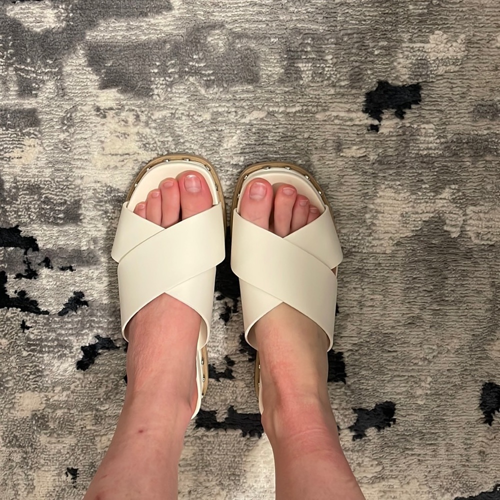 Dolce Vita White Sandals Size 7